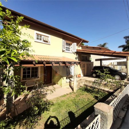 Casa à venda ou para alugar com 3 quartos, sendo 2 suítes, no condomínio Chácara das Rosas, São Paulo - SP