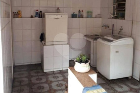 Casa à venda com 4 quartos em Vila Guarani (z Sul), São Paulo, SP