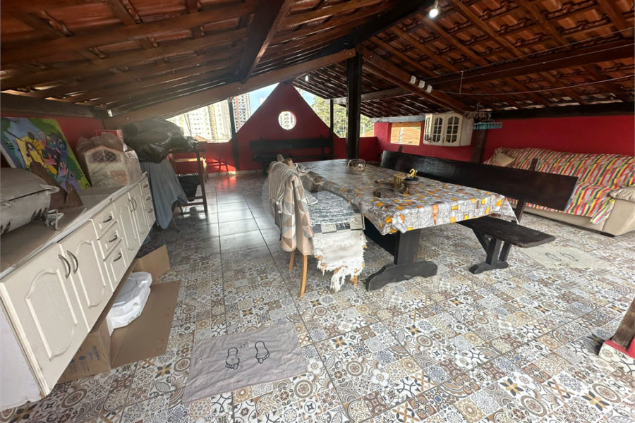 Casa à venda com 4 quartos em Santana, São Paulo, SP