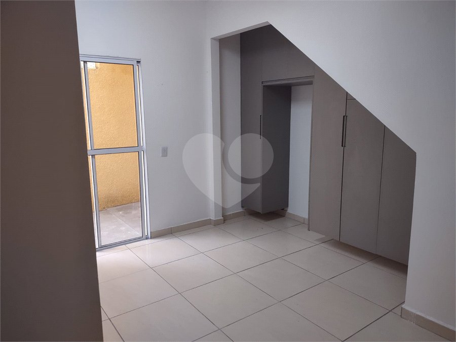 Apartamento à venda com 2 quartos em Reneville, Mairinque, SP