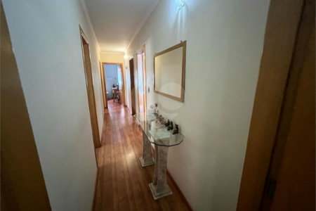 Casa à venda com 3 quartos, sendo 1 suíte,  em Jardim Casablanca, São Paulo, SP