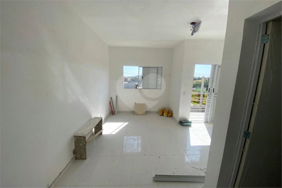 Sobrado à venda com 3 quartos, sendo 1 suíte,  em Canjica (terra Preta), Mairiporã, SP