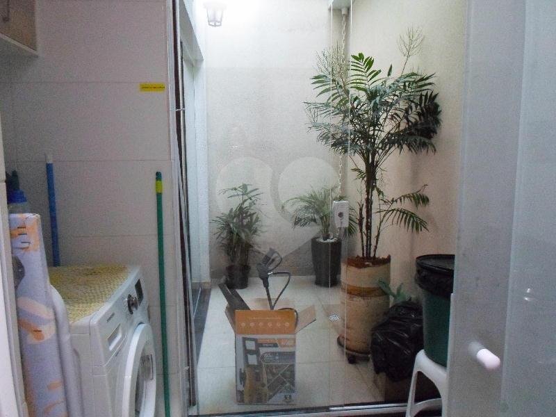 Casa à venda com 3 quartos, sendo 1 suíte,  no condomínio Fernandes, São Paulo - SP