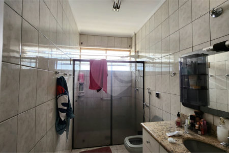 Apartamento à venda com 2 quartos, sendo 1 suíte, no Centro, Araraquara, SP