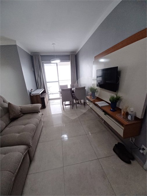 Apartamento à venda com 2 quartos, sendo 1 suíte,  em Jardim Flor da Montanha, Guarulhos, SP