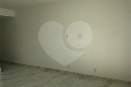 Casa à venda com 2 quartos, sendo 1 suíte, no condomínio Parque Guará, Rio de Janeiro - RJ