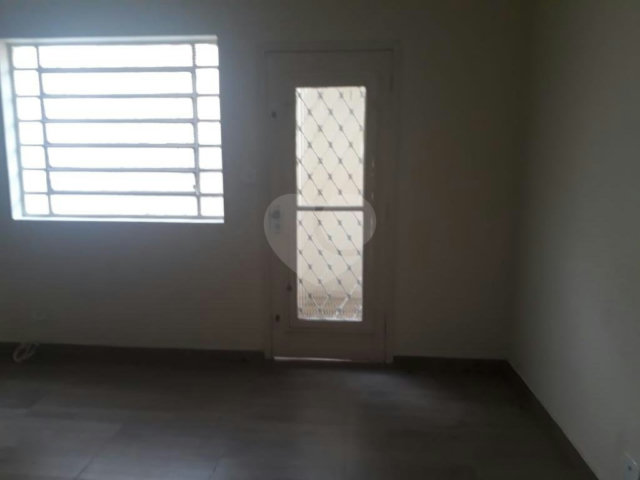 Casa à venda com 4 quartos, sendo 2 suítes,  em Santana, São Paulo, SP