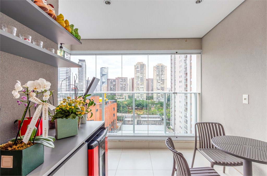 Apartamento à venda com 2 quartos, sendo 1 suíte, em Chácara Santo Antônio (zona Sul), São Paulo, SP