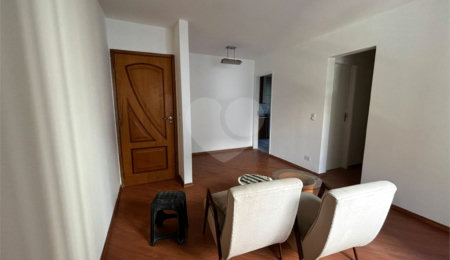 Apartamento à venda com 3 quartos em Caxingui, São Paulo, SP