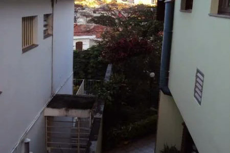 Sobrado à venda com 4 quartos, sendo 2 suítes, em Jardim Peri Peri, São Paulo, SP