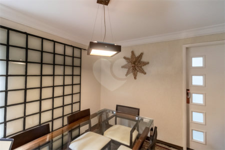 Casa à venda com 3 quartos, sendo 1 suíte,  em Parque Colonial, São Paulo, SP