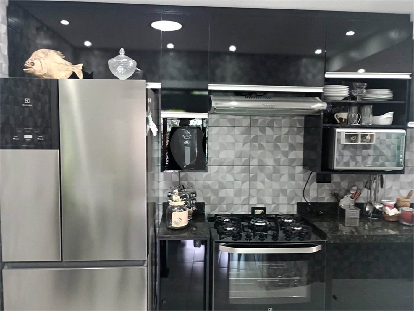 Casa à venda com 3 quartos, sendo 1 suíte, em Wanel Ville, Sorocaba, SP
