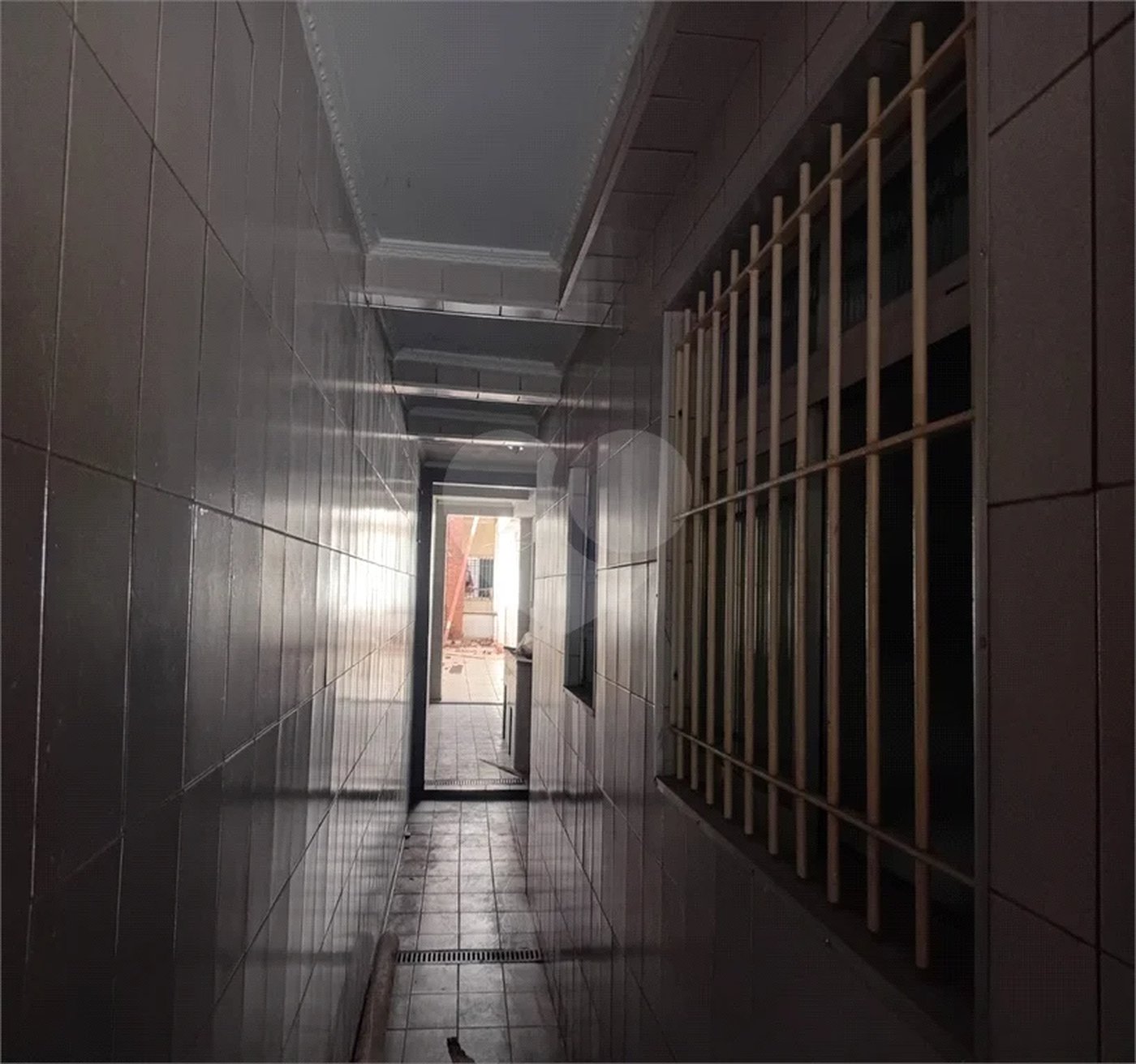 Casa Térrea à venda com 4 quartos, sendo 1 suíte, em Vila Antonieta, São Paulo, SP