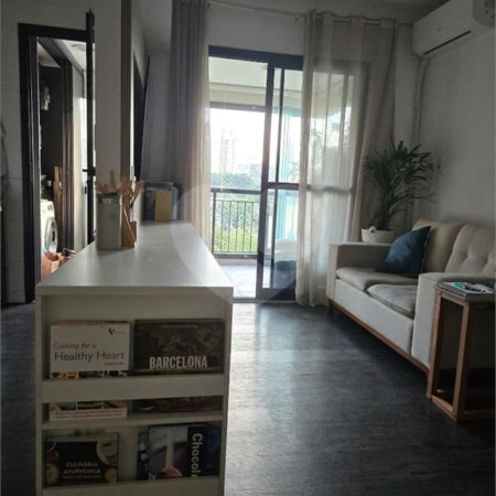 Apartamento à venda com 2 quartos, sendo 1 suíte,  em Vila Romana, São Paulo, SP