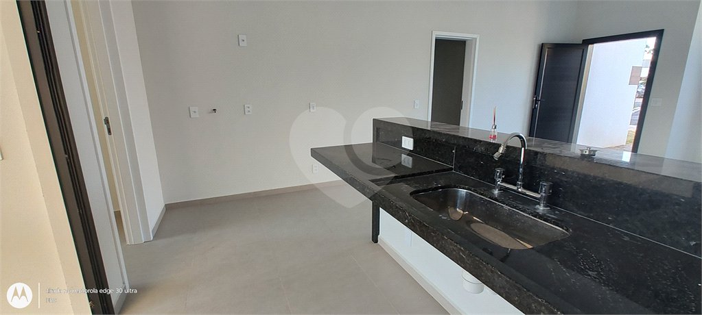 Casa à venda com 3 suítes no condomínio Reserva Ybyra, Atibaia - SP