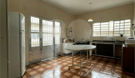 Sobrado à venda com 3 quartos, sendo 1 suíte,  em Vila Curuçá, São Paulo, SP
