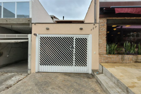 Sobrado à venda com 3 quartos, sendo 1 suíte, em Vila Romana, São Paulo, SP