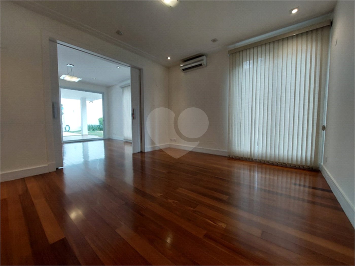 Casa à venda com 4 suítes no condomínio Residencial Morumbi, São Paulo - SP