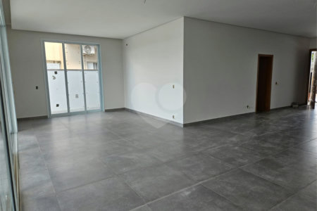 Casa à venda com 4 suítes no condomínio Portal da Vila Rica, Itu - SP