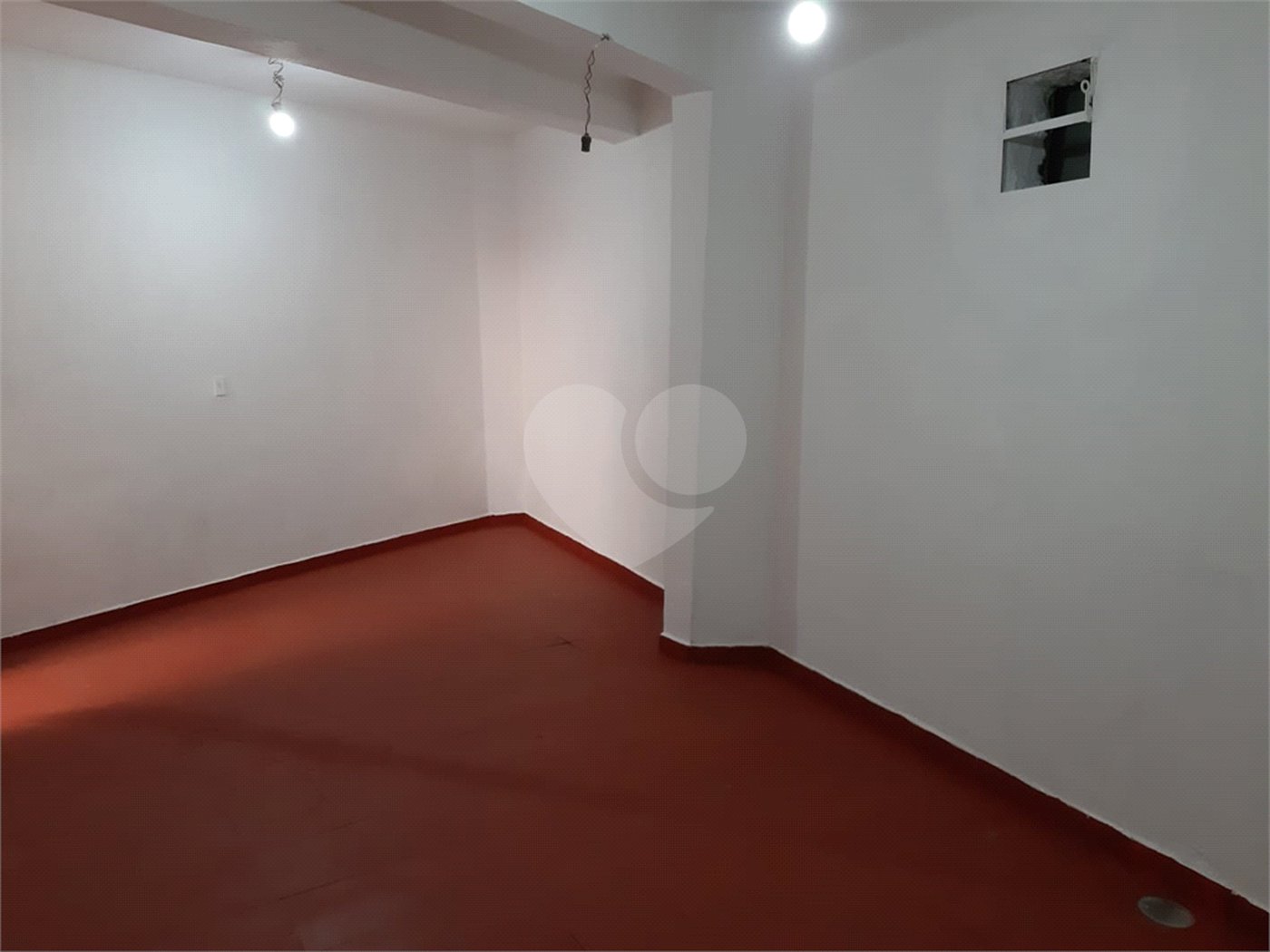 Sobrado à venda com 4 quartos, sendo 1 suíte, em Vila Gomes, São Paulo, SP