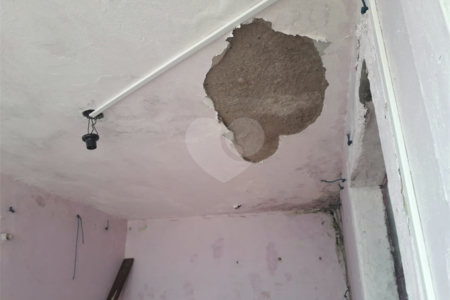 Casa Térrea à venda com 4 quartos, sendo 1 suíte, em Vila Constança, São Paulo, SP