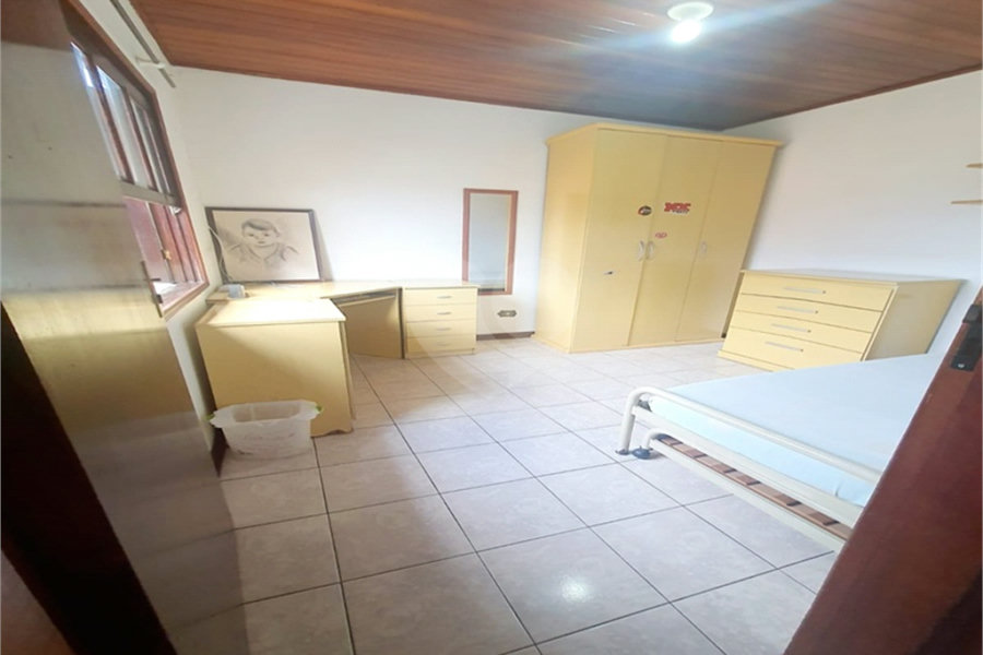 Casa à venda com 4 quartos em Jardim Almeida Prado, Guarulhos, SP
