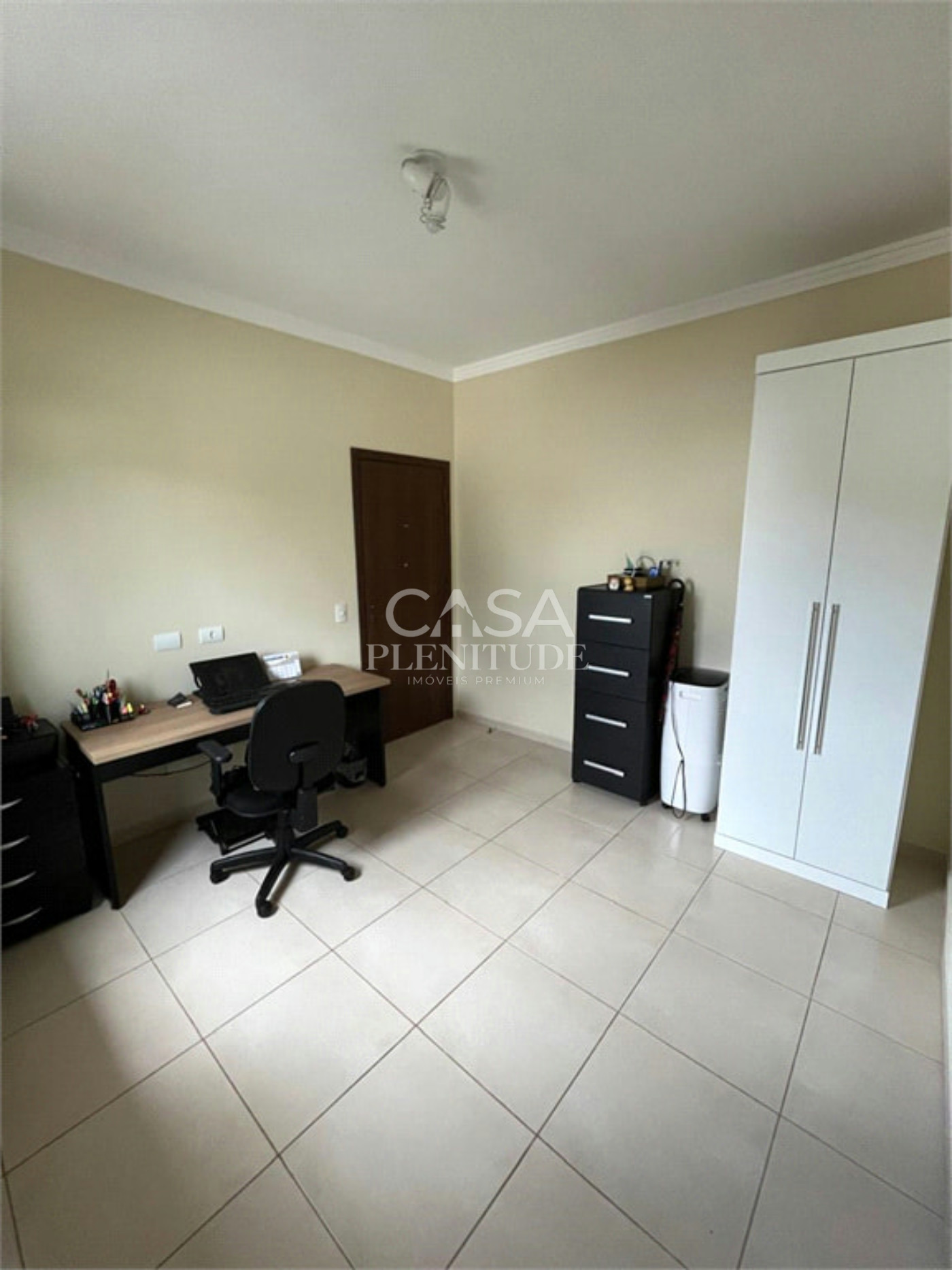 Casa em condomínio à venda com 3 quartos, sendo 1 suíte, no Centro, Araçoiaba da Serra, SP