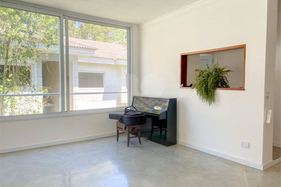 Casa à venda com 5 suítes no condomínio Suíça da Cantareira, Mairiporã - SP