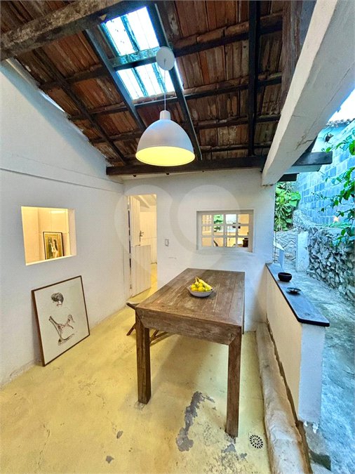 Casa à venda com 3 quartos em Ossos, Armação dos Búzios, RJ