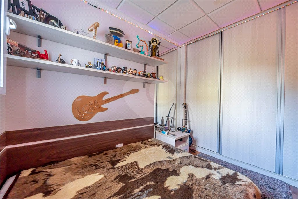 Sobrado à venda com 3 quartos, sendo 1 suíte,  em Parque Continental, São Paulo, SP