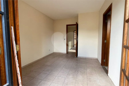 Casa à venda com 3 quartos, sendo 1 suíte, em Jardim Morro Verde, São Paulo, SP