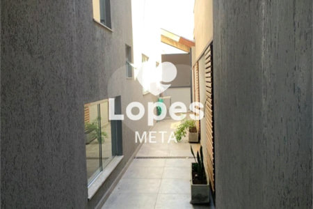 Casa à venda com 3 quartos, sendo 1 suíte,  no condomínio Residencial São José, Taubaté - SP