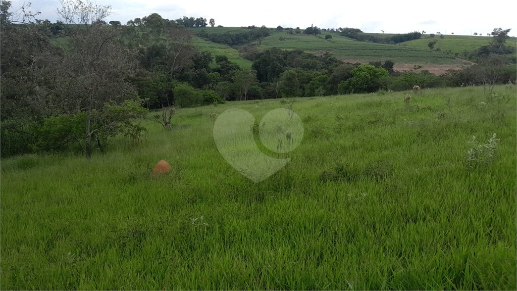 Sítio à venda com 3 quartos, sendo 1 suíte, em Recanto dos Bandeirantes, Porto Feliz, SP