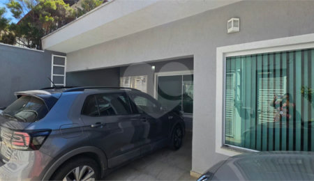 Casa Térrea à venda ou para alugar com 8 quartos, sendo 4 suítes,  em Vila Pereira Barreto, São Paulo, SP