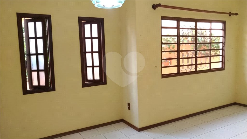 Casa à venda ou para alugar com 2 quartos, sendo 1 suíte, em Jardim do Lago, Atibaia, SP