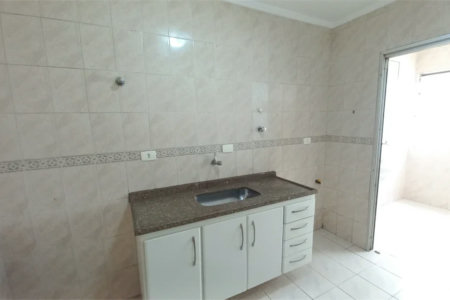 Apartamento à venda com 3 quartos em Jardim Londrina, São Paulo, SP