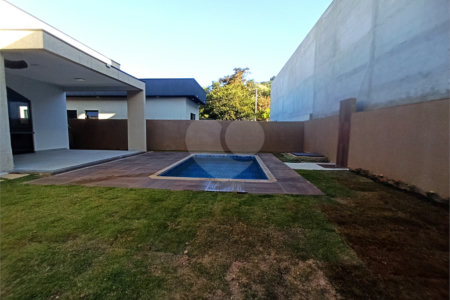 Casa à venda com 3 quartos, sendo 1 suíte, no condomínio Buona Vita, Atibaia - SP