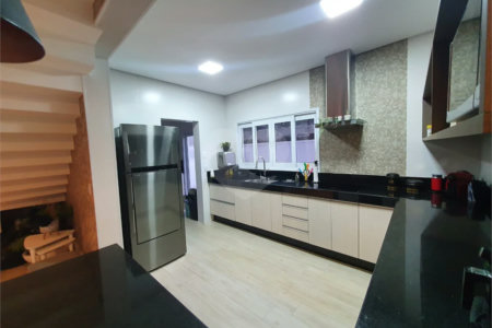 Casa à venda com 4 suítes no condomínio Granville São Venâncio, Itupeva - SP