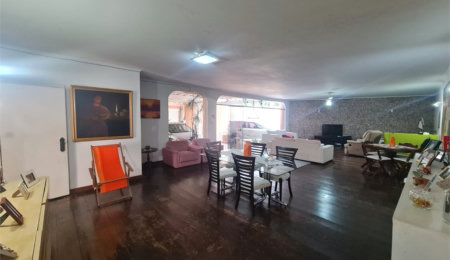 Casa Térrea à venda com 4 suítes em Interlagos, São Paulo, SP