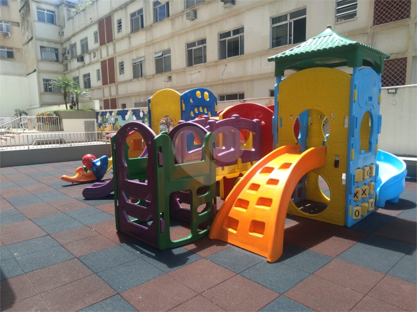Apartamento à venda com 3 quartos, sendo 1 suíte,  em Tijuca, Rio de Janeiro, RJ