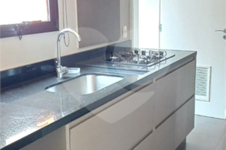 Apartamento à venda com 3 suítes em Jardim Fonte do Morumbi, São Paulo, SP