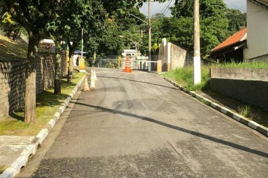 Terreno à venda em Horto, São Paulo, SP
