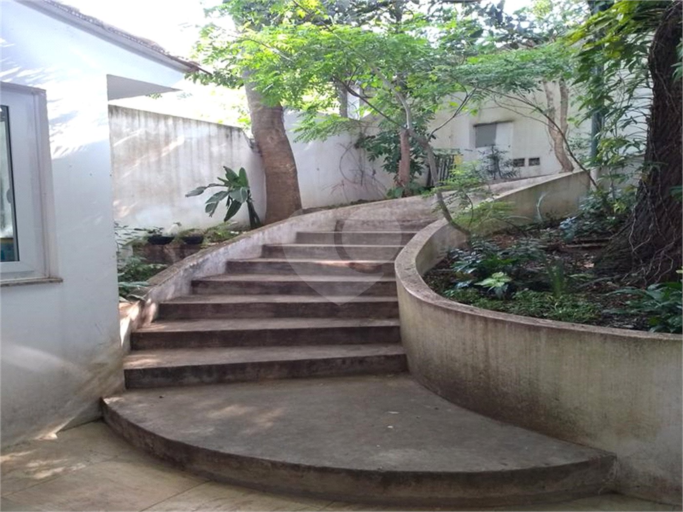 Casa à venda com 5 suítes em Vila Pirajussara, São Paulo, SP