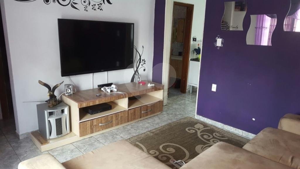 Sobrado à venda com 4 quartos, sendo 1 suíte, em Tremembé, São Paulo, SP