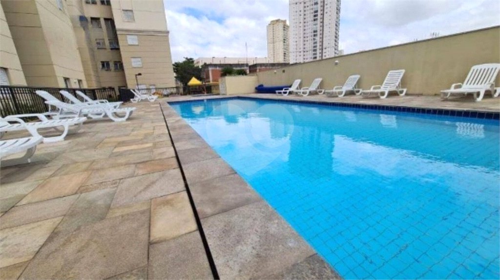 Apartamento à venda com 3 quartos, sendo 1 suíte,  em Vila Paulista, São Paulo, SP
