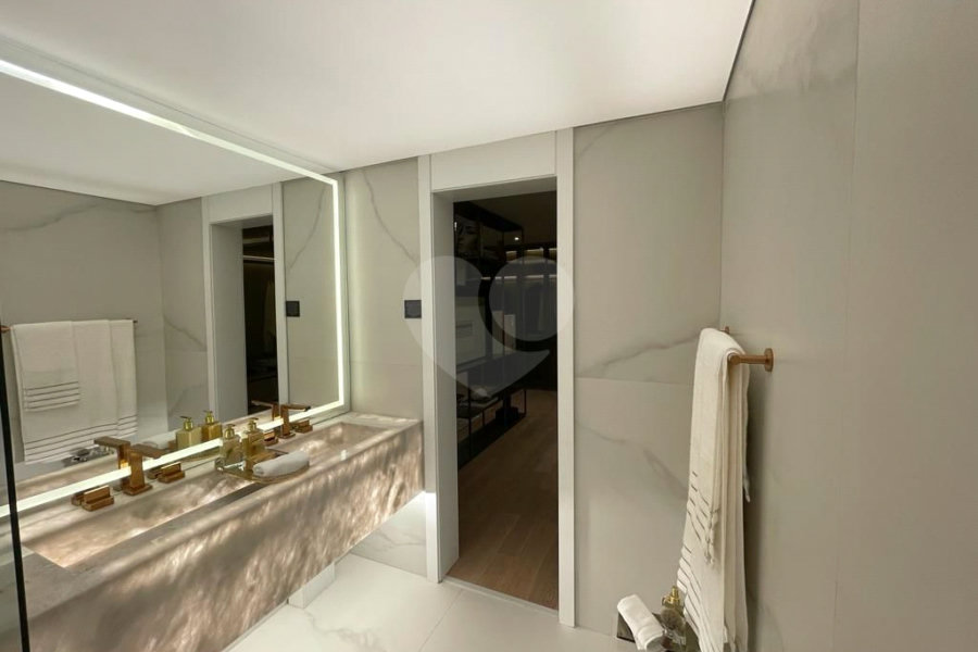 Laje Corporativa à venda com 4 quartos, sendo 3 suítes, em Jardim América, São Paulo, SP