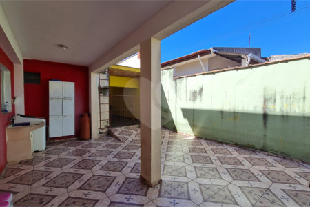 Casa à venda com 5 quartos em Ivoturucaia, Jundiaí, SP