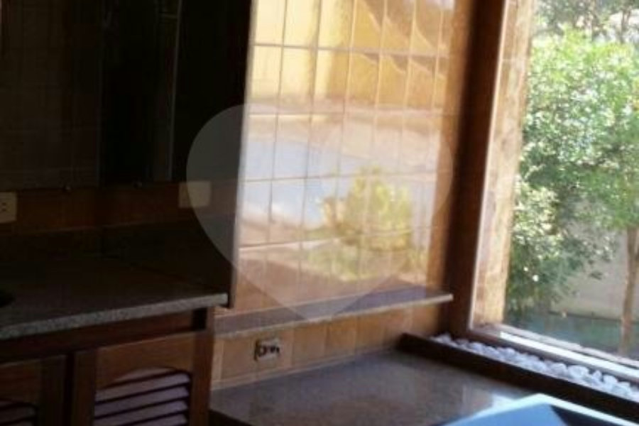 Casa à venda com 3 suítes em Vila Albertina, São Paulo, SP