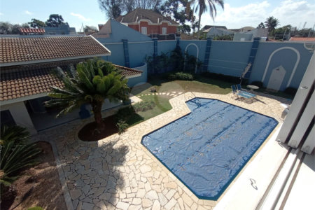 Casa à venda com 3 suítes em Vila Nastri, Itapetininga, SP