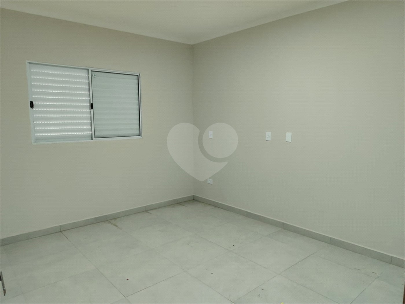 CASA A VENDA NO JARDIM AMÉRICA COM 4 DORMITORIOS, 2 BANHEIROS, 3 VAGAS, SÃO JOSÉ DOS CAMPOS/SP.